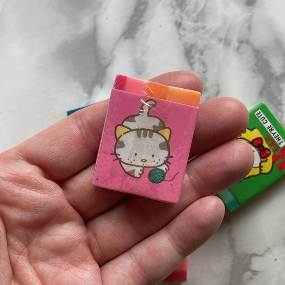 Vintage Cat Dog Bear sealed eraser lot - Picture 6 of 6